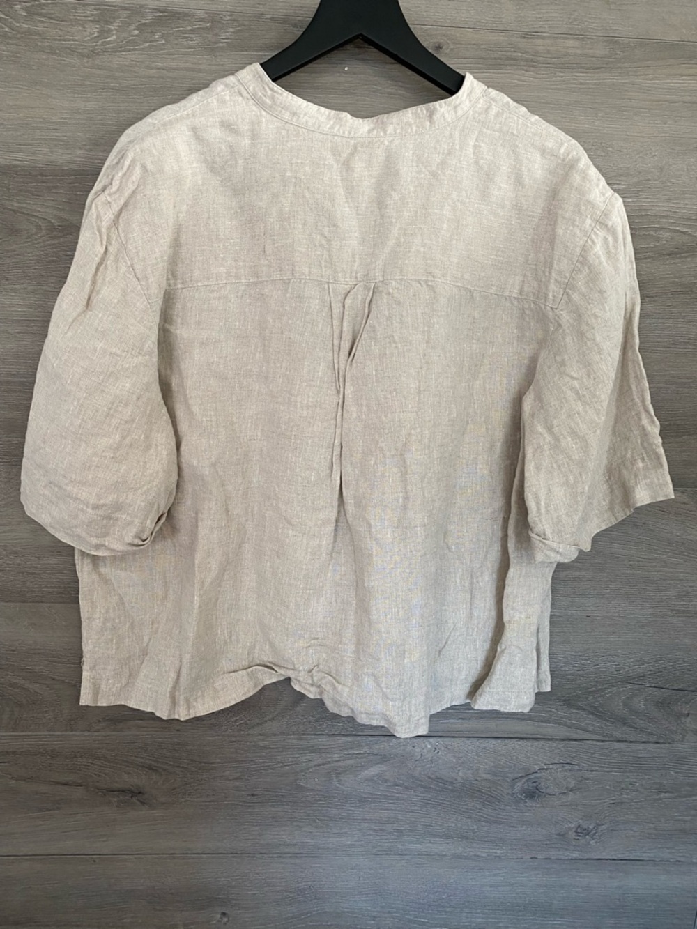 Haven Well Within Linen Cuff Sleeve Top - Picture 6 of 6